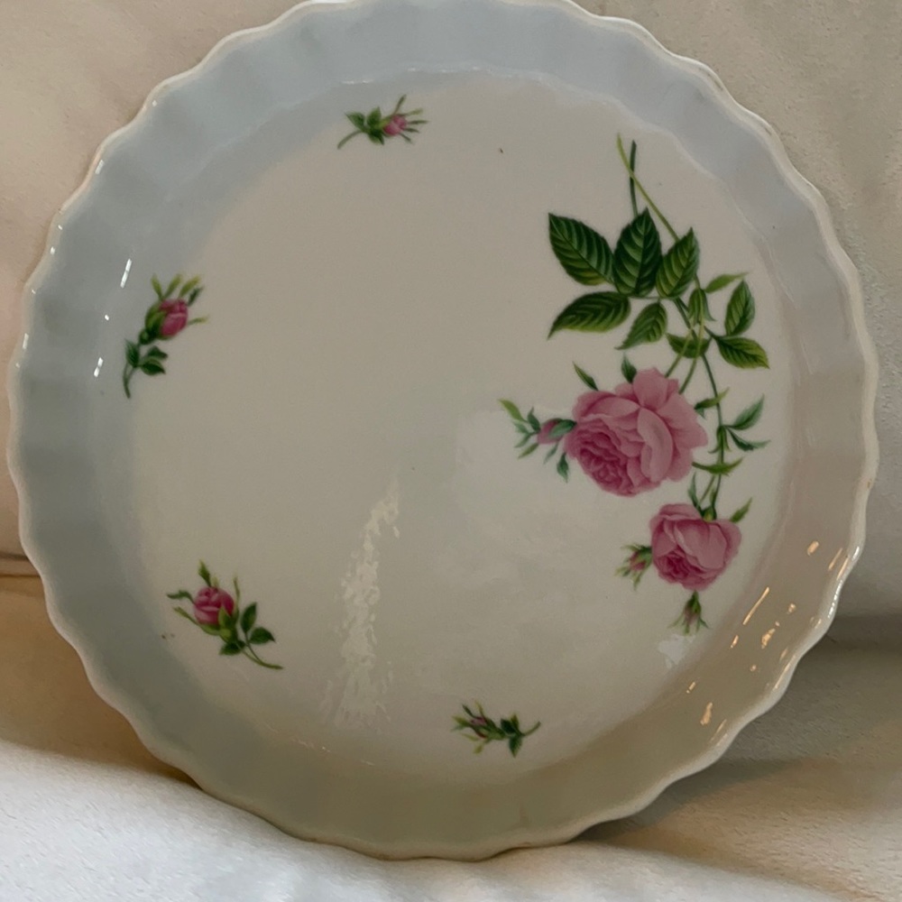 Christine Holm porcelain rose quiche baking dish.